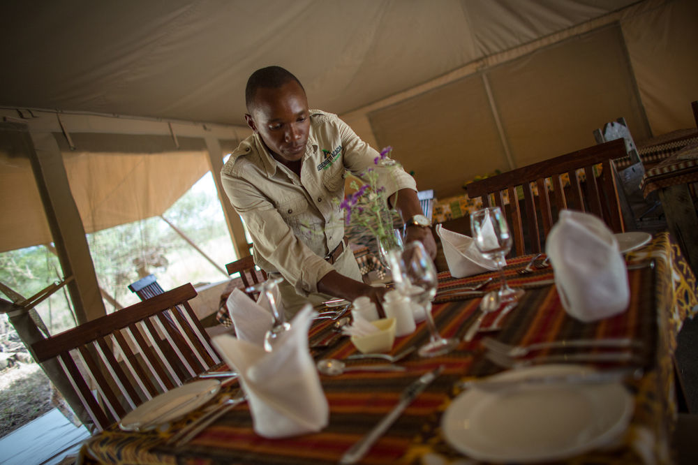 Serengeti Acacia Central Camp Hotel Exterior photo