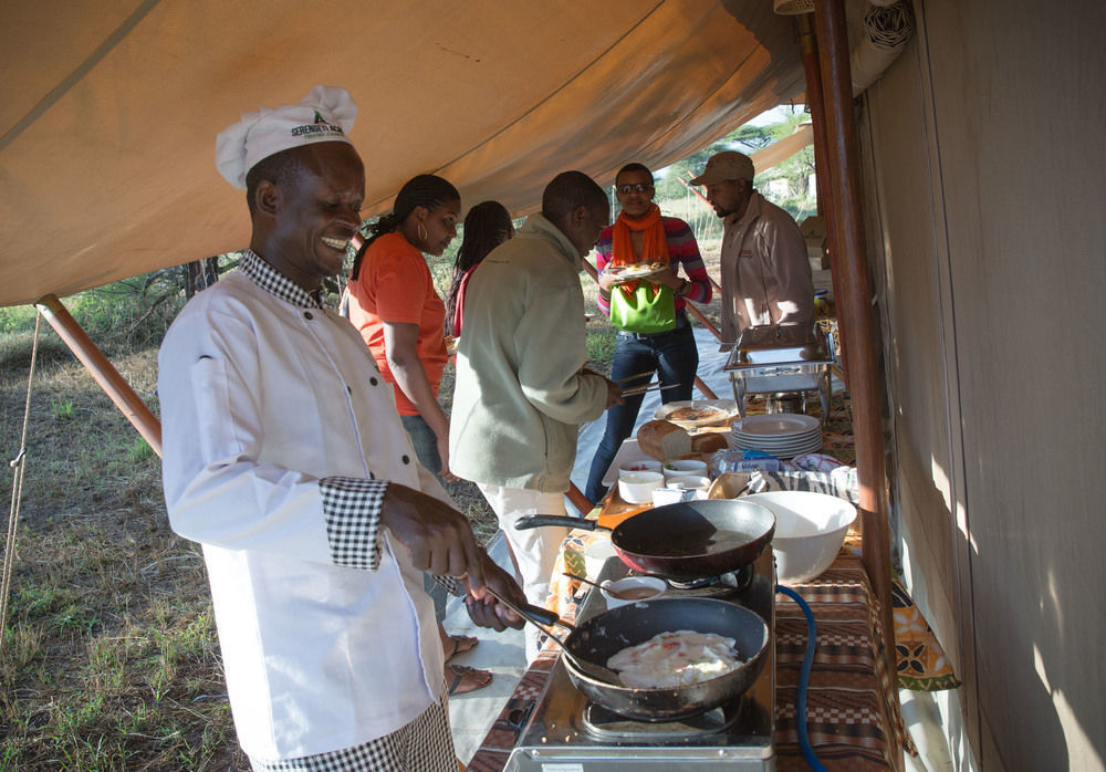 Serengeti Acacia Central Camp Hotel Exterior photo